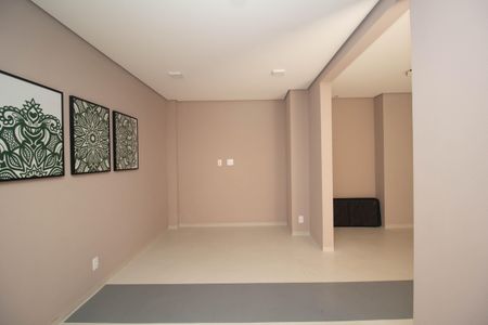 Apartamento à venda com 32m², 2 quartos e sem vagaÁrea comum - Salão de festas