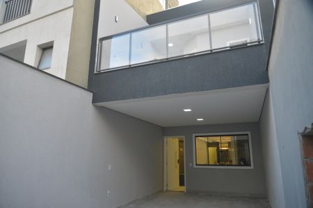 Casa à venda com 160m², 3 quartos e 2 vagasGaragem