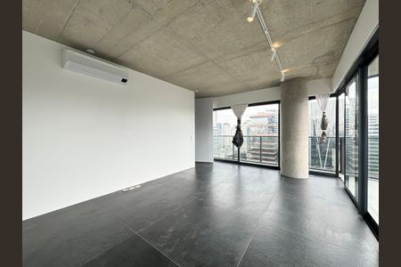 Apartamento para alugar com 176m², 2 quartos e 2 vagasSala