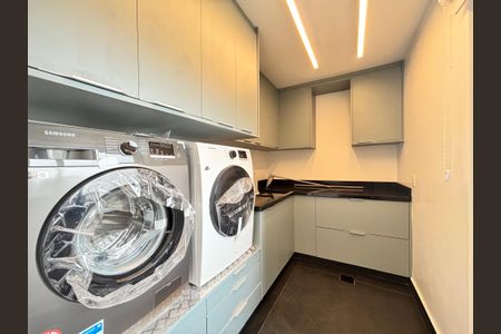 Apartamento para alugar com 176m², 2 quartos e 2 vagasÁrea de Serviço