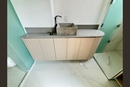 Apartamento para alugar com 176m², 2 quartos e 2 vagasBanheiro da Suíte 2