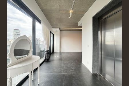 Apartamento para alugar com 176m², 2 quartos e 2 vagasSala