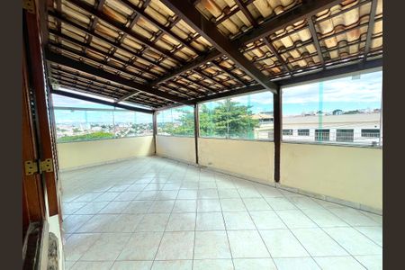 Casa à venda com 392m², 4 quartos e 2 vagas