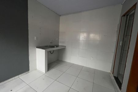 Casa para alugar com 35m², 1 quarto e sem vagaSala