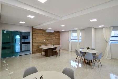 Apartamento para alugar com 75m², 2 quartos e 1 vaga Apartamento para alugar com 75m², 2 quartos e 1 vagaÁrea comum - Salão de festas