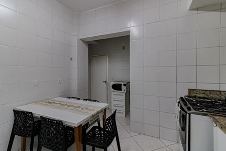 Apartamento à venda com 215m², 4 quartos e 1 vaga Apartamento à venda com 215m², 4 quartos e 1 vagaCozinha