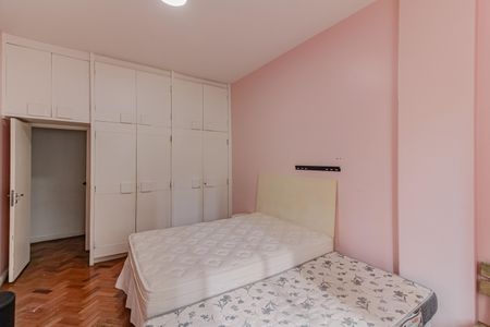 Apartamento à venda com 215m², 4 quartos e 1 vaga Apartamento à venda com 215m², 4 quartos e 1 vagaQuarto 2