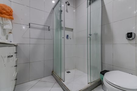 Apartamento à venda com 215m², 4 quartos e 1 vaga Apartamento à venda com 215m², 4 quartos e 1 vagaBanheiro do Quarto 4