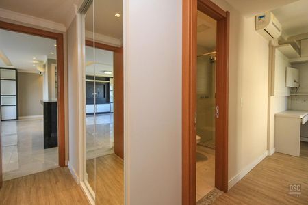 Apartamento à venda com 126m², 3 quartos e 2 vagasSuíte 1