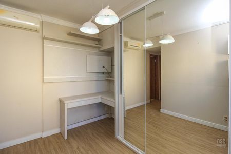 Apartamento à venda com 126m², 3 quartos e 2 vagasSuíte 2
