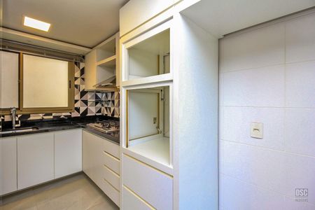 Apartamento à venda com 126m², 3 quartos e 2 vagasCozinha