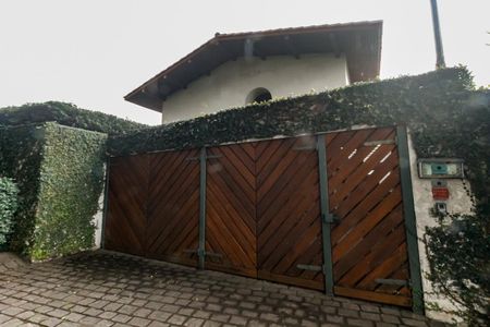 Casa para alugar com 370m², 4 quartos e 2 vagasEntrada garagem