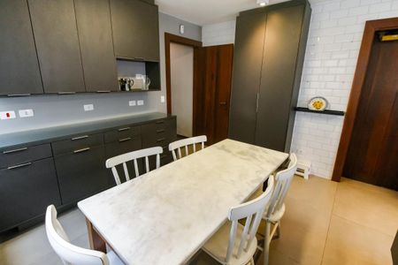 Casa para alugar com 370m², 4 quartos e 2 vagasCopa