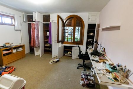 Casa para alugar com 370m², 4 quartos e 2 vagasQuarto 2 - Armários