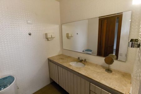 Casa para alugar com 370m², 4 quartos e 2 vagasBanheiro da Suíte 2