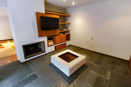 Casa para alugar com 370m², 4 quartos e 2 vagasSala 2