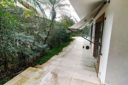 Casa para alugar com 370m², 4 quartos e 2 vagasQuintal