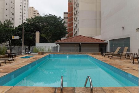 Apartamento à venda com 94m², 2 quartos e 1 vagaÁrea Comum - Piscina
