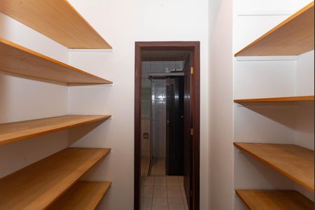 Apartamento à venda com 94m², 2 quartos e 1 vagaCloset