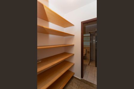 Apartamento à venda com 94m², 2 quartos e 1 vagaCloset