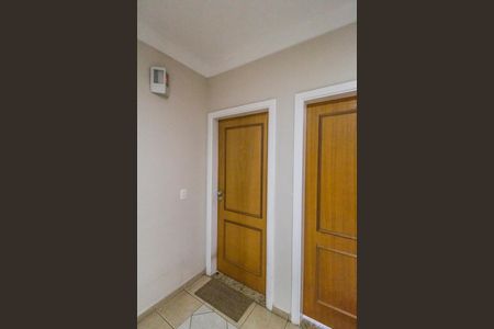 Apartamento à venda com 96m², 3 quartos e 2 vagasEntrada