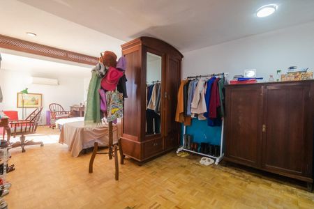 Casa de condomínio à venda com 400m², 4 quartos e 3 vagasSuíte