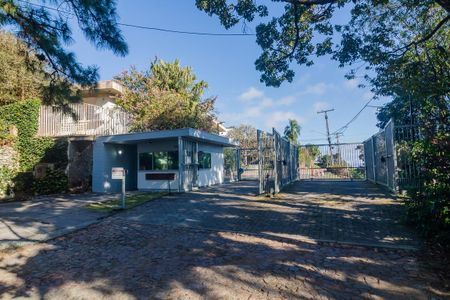 Casa de condomínio à venda com 400m², 4 quartos e 3 vagasFachada