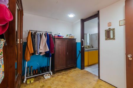 Casa de condomínio à venda com 400m², 4 quartos e 3 vagasSuíte