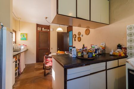 Casa de condomínio à venda com 400m², 4 quartos e 3 vagasCozinha