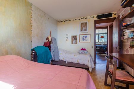 Casa de condomínio à venda com 400m², 4 quartos e 3 vagasQuarto 2