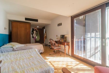 Casa de condomínio à venda com 400m², 4 quartos e 3 vagasSuíte