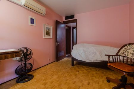 Casa de condomínio à venda com 400m², 4 quartos e 3 vagasQuarto 3