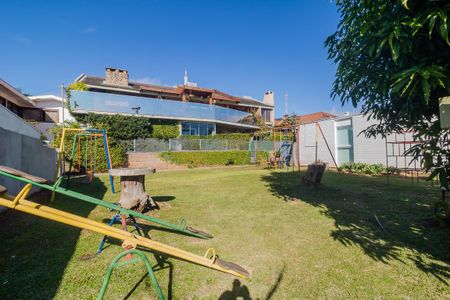 Casa de condomínio à venda com 400m², 4 quartos e 3 vagasÁrea comum