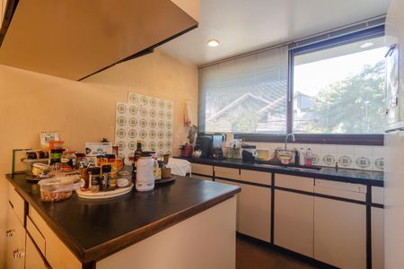 Casa de condomínio à venda com 400m², 4 quartos e 3 vagasCozinha