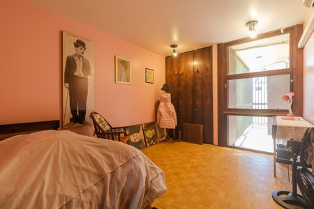 Casa de condomínio à venda com 400m², 4 quartos e 3 vagasQuarto 3