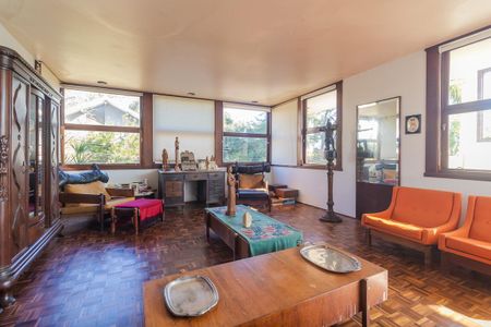 Casa de condomínio à venda com 400m², 4 quartos e 3 vagasSala