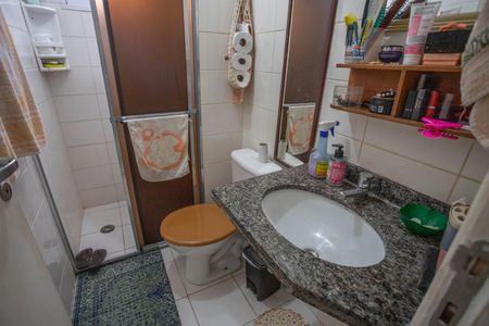 Apartamento à venda com 64m², 3 quartos e 2 vagas Apartamento à venda com 64m², 3 quartos e 2 vagasBanheiro da Suíte