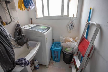 Apartamento à venda com 64m², 3 quartos e 2 vagas Apartamento à venda com 64m², 3 quartos e 2 vagasÁrea de Serviço