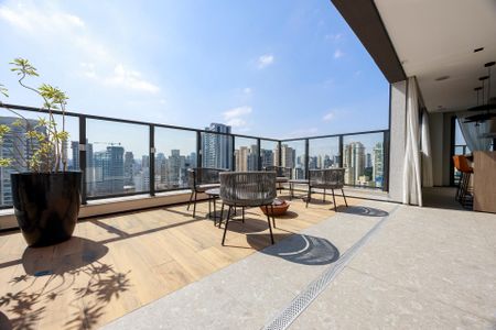 Studio à venda com 25m², 1 quarto e sem vaga Studio à venda com 25m², 1 quarto e sem vagaRooftop