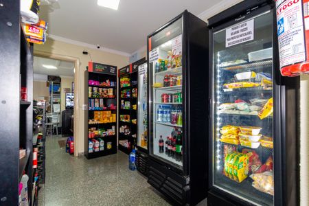 Apartamento à venda com 114m², 3 quartos e 2 vagasMini Mercado