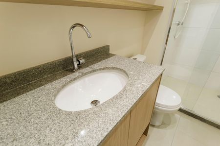 Studio à venda com 30m², 1 quarto e sem vaga Studio à venda com 30m², 1 quarto e sem vagaBanheiro