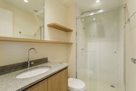 Studio à venda com 30m², 1 quarto e sem vaga Studio à venda com 30m², 1 quarto e sem vagaBanheiro