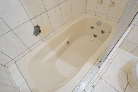 Casa à venda com 250m², 3 quartos e 4 vagasBanheiro da Suíte