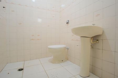 Casa à venda com 250m², 3 quartos e 4 vagasBanheiro de serviço