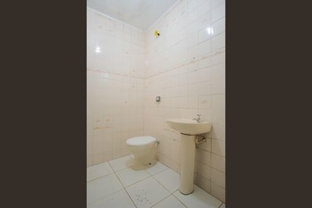 Casa à venda com 250m², 3 quartos e 4 vagasBanheiro de serviço