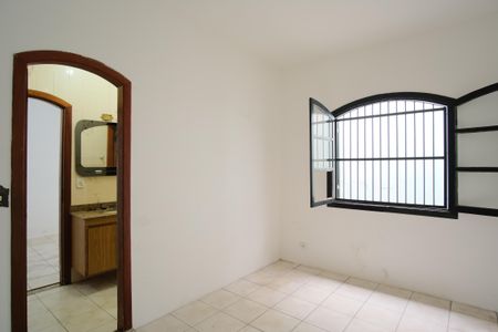 Casa à venda com 250m², 3 quartos e 4 vagasSuíte americana 2