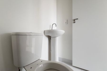 Apartamento para alugar com 32m², 2 quartos e sem vaga Apartamento para alugar com 32m², 2 quartos e sem vagaBanheiro