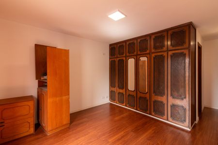 Apartamento à venda com 283m², 4 quartos e 4 vagas Apartamento à venda com 283m², 4 quartos e 4 vagasSuíte 1