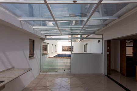 Apartamento à venda com 283m², 4 quartos e 4 vagas Apartamento à venda com 283m², 4 quartos e 4 vagasCobertura - Churrasqueira