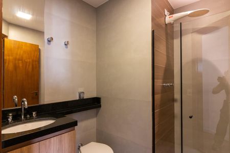 Apartamento à venda com 283m², 4 quartos e 4 vagas Apartamento à venda com 283m², 4 quartos e 4 vagasBanheiro da Suíte 2